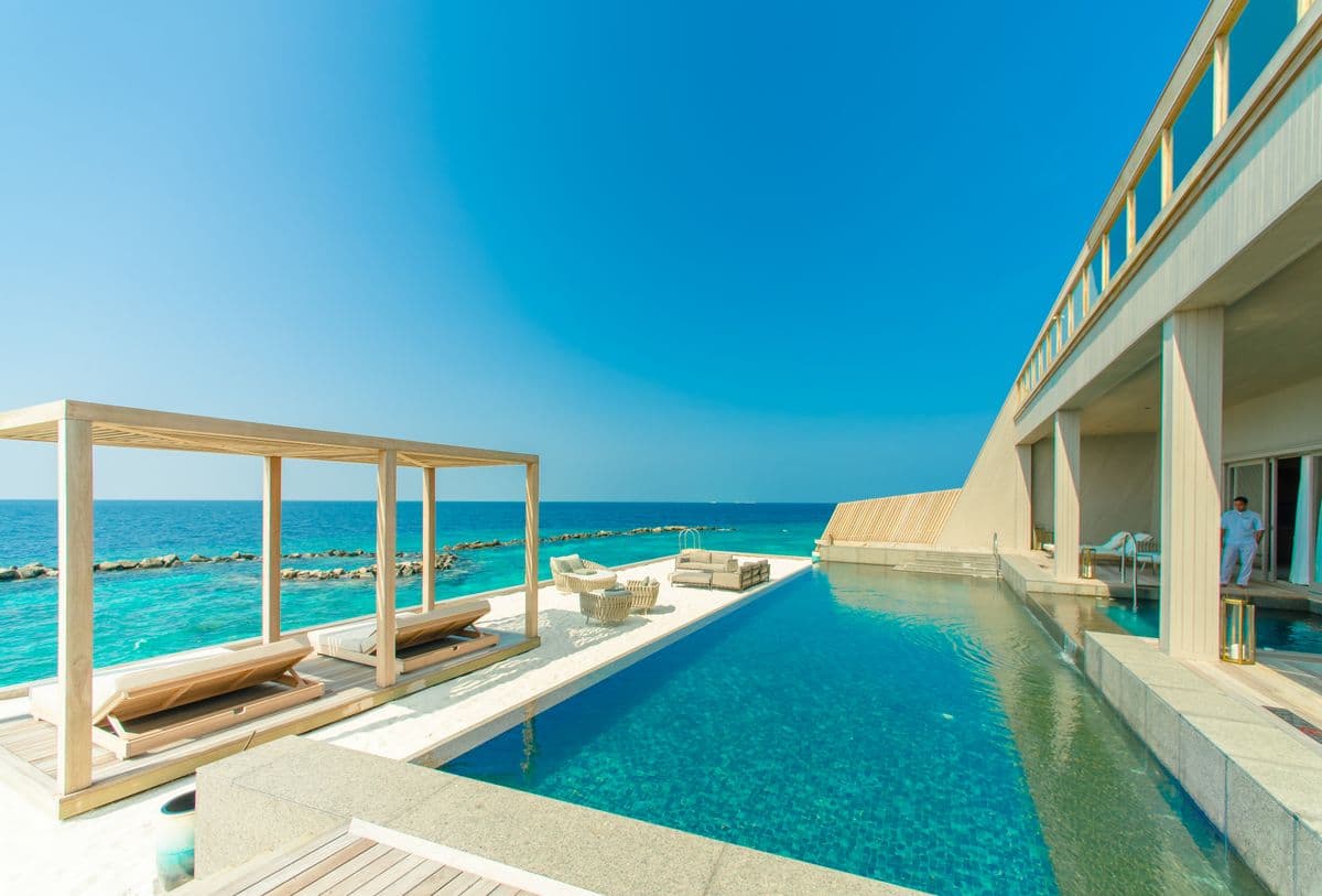 The sea pool at noon